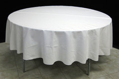 60' Round Table - Half Drape